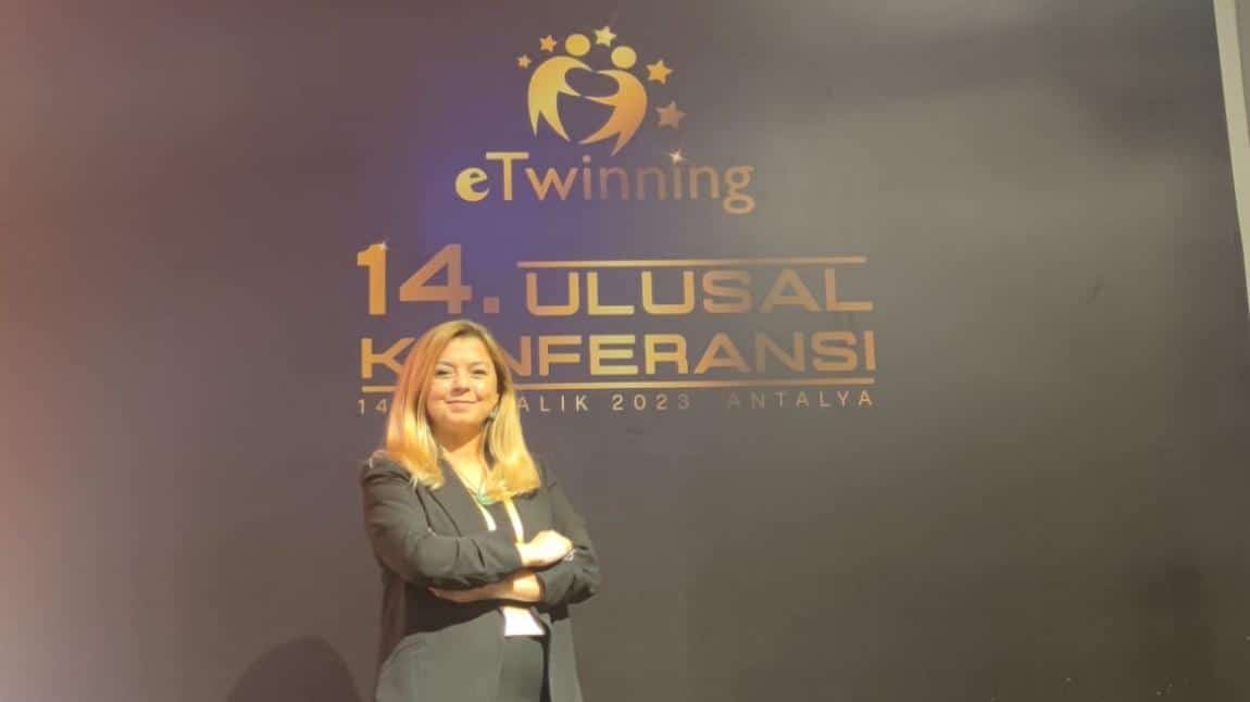 Aylin Oruç Ulusal Antalya'da eTwinning Ulusal Konferansı'nda